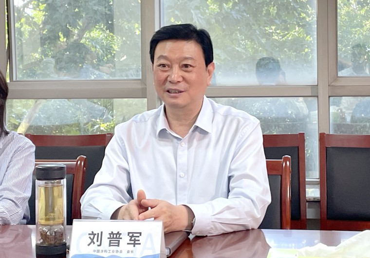 中國涂料工業(yè)協(xié)會會長-okJPG